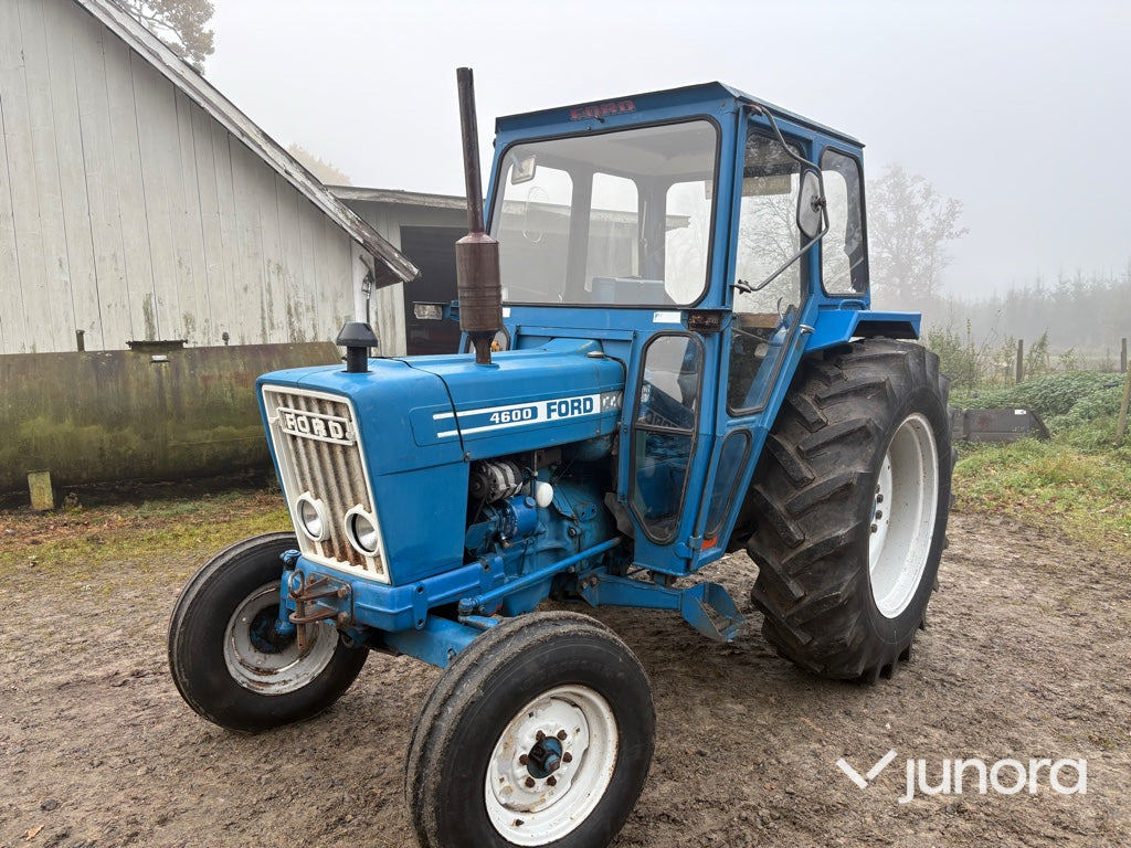 Traktor - Ford 4600 1976 - Tractor: foto 1 Traktor - Ford 4600 1976 - Tractor: foto 1