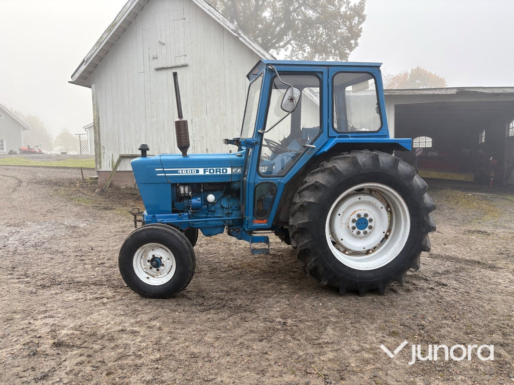 Traktor - Ford 4600 1976 - Tractor: foto 5 Traktor - Ford 4600 1976 - Tractor: foto 5