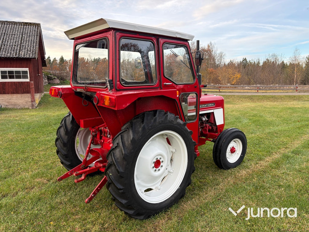 Traktor - International 444 - Tractor: foto 5 Traktor - International 444 - Tractor: foto 5