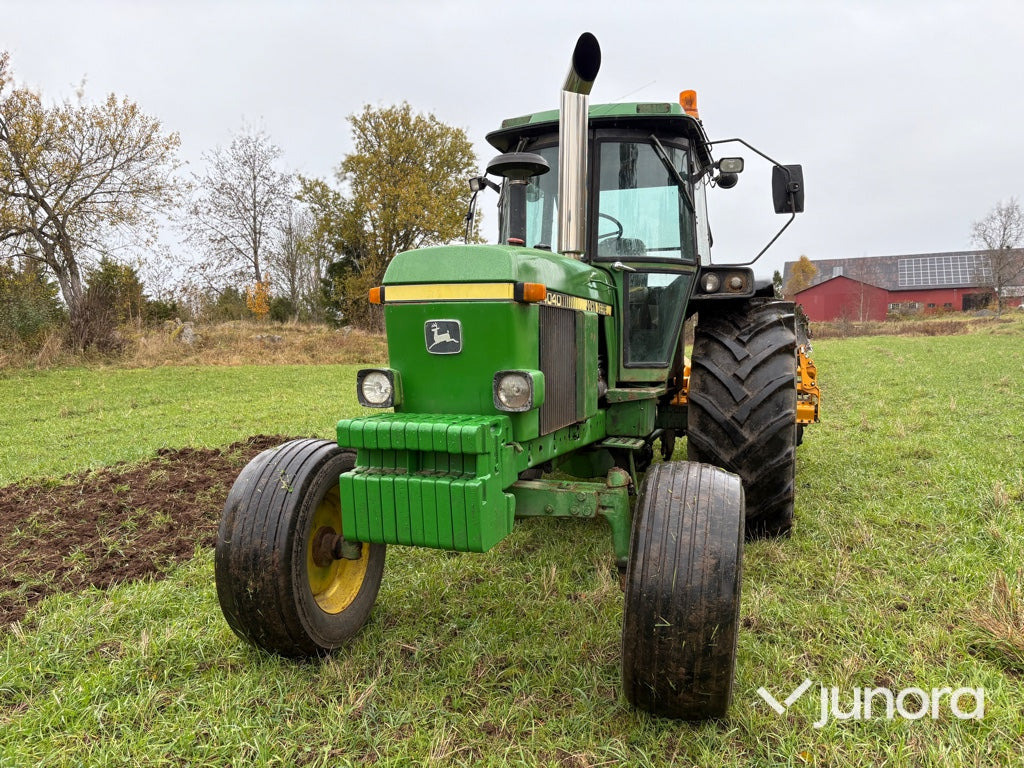 Traktor - John Deere 4040 - Tractor: foto 4 Traktor - John Deere 4040 - Tractor: foto 4