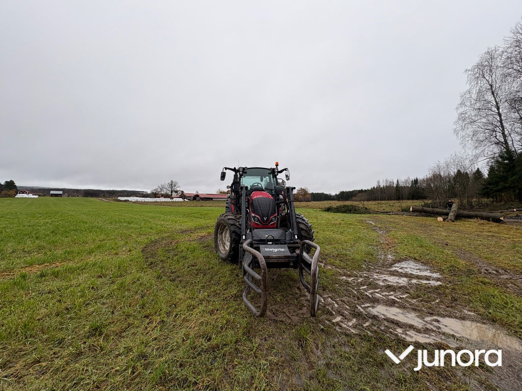 Traktor - Valtra A115 - Tractor: foto 4 Traktor - Valtra A115 - Tractor: foto 4