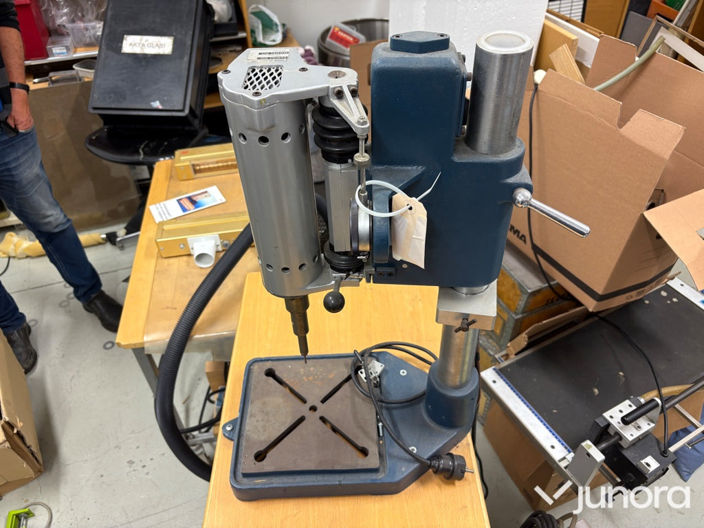 Ultraljudsborr - KERRY Ultrasonics, KDS150 - Taladro de columna: foto 2 Ultraljudsborr - KERRY Ultrasonics, KDS150 - Taladro de columna: foto 2