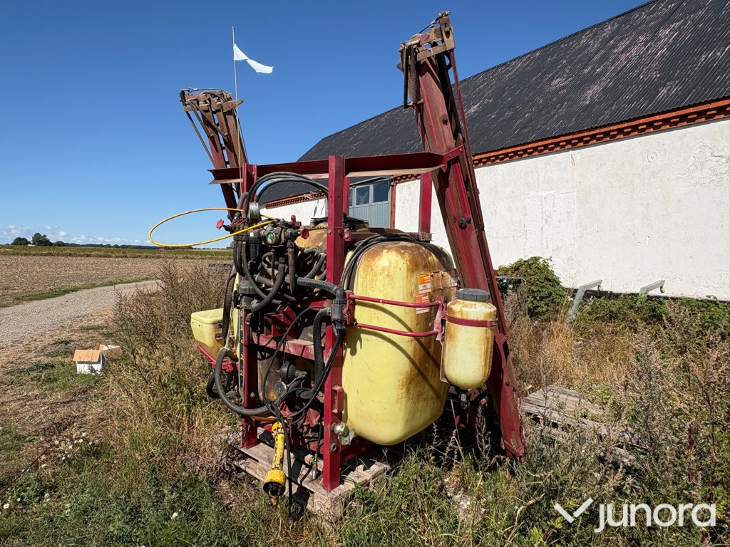 Växtspruta - Hardi, 1000L, 12M - Pulverizador suspendido: foto 1 Växtspruta - Hardi, 1000L, 12M - Pulverizador suspendido: foto 1