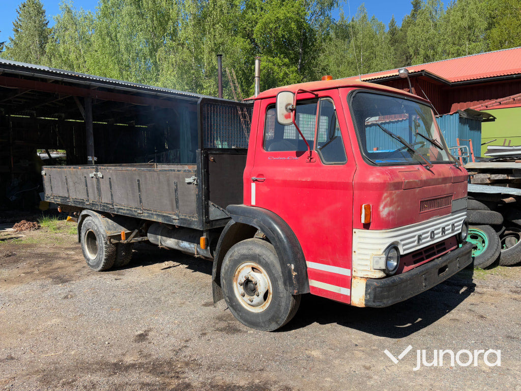 Veteranlastbil - Ford, D 550 Custom Cab - Camión caja abierta: foto 1 Veteranlastbil - Ford, D 550 Custom Cab - Camión caja abierta: foto 1