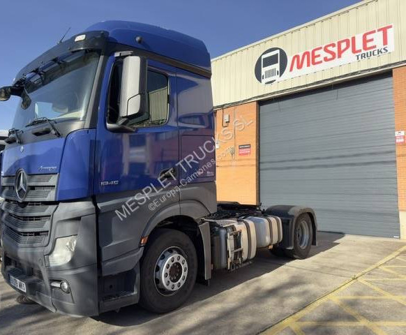 Mercedes Actros 1845 LS - Cabeza tractora: foto 1 Mercedes Actros 1845 LS - Cabeza tractora: foto 1