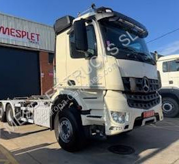 Mercedes Arocs 2548 L - Camión multibasculante: foto 2 Mercedes Arocs 2548 L - Camión multibasculante: foto 2