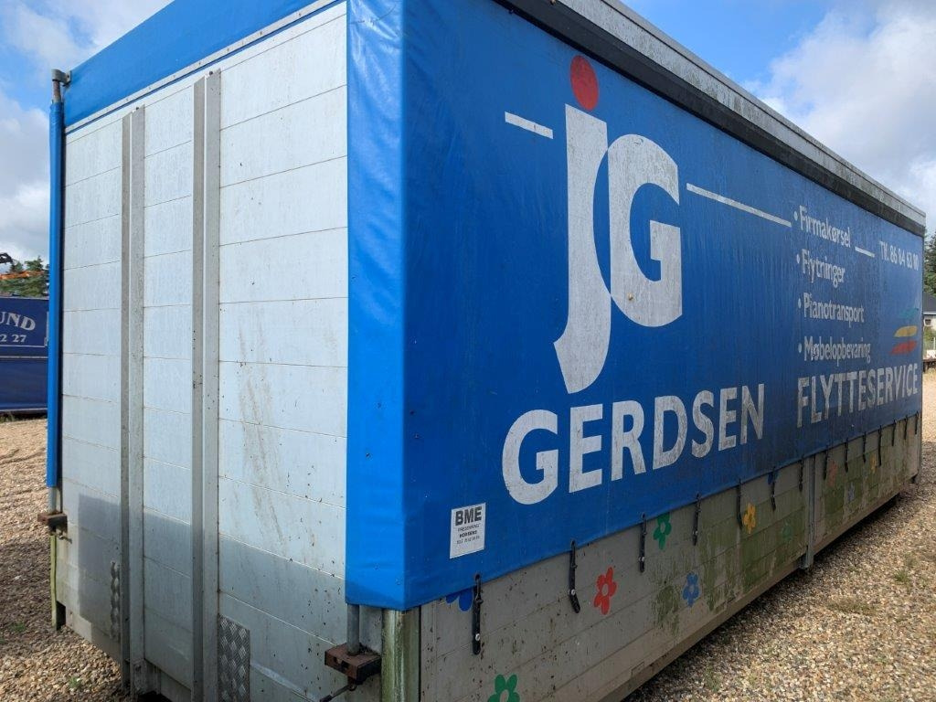 7450 mm gardinsider + alu sider - Remolque con toldo: foto 2 7450 mm gardinsider + alu sider - Remolque con toldo: foto 2