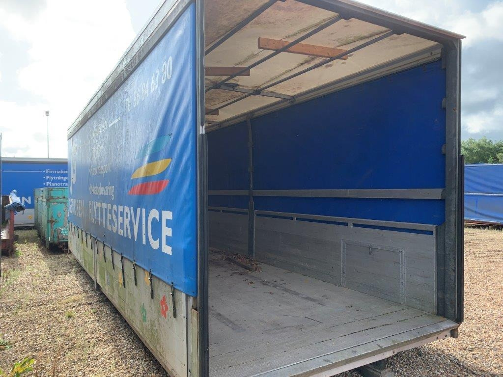 7450 mm gardinsider + alu sider - Remolque con toldo: foto 4 7450 mm gardinsider + alu sider - Remolque con toldo: foto 4