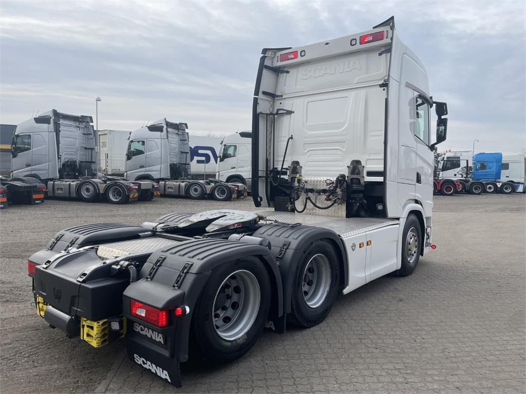 Scania S660 A 6x2 NB 2950  - Cabeza tractora: foto 2 Scania S660 A 6x2 NB 2950  - Cabeza tractora: foto 2