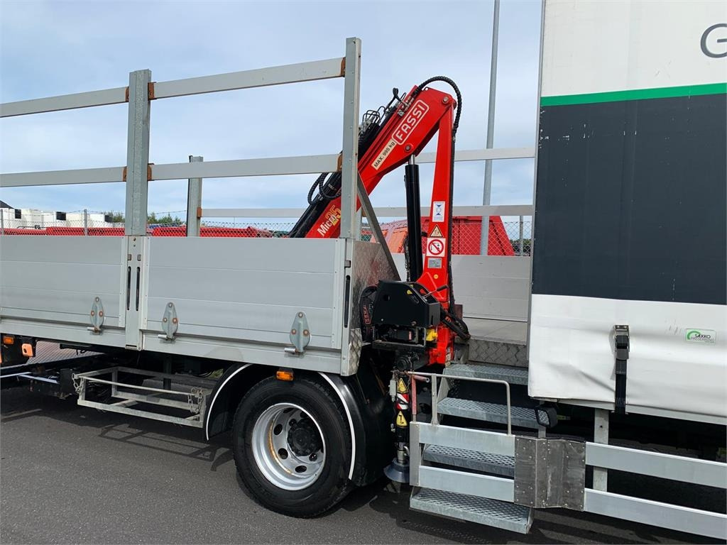 DAF LF210 4x2 FA  - Camión grúa: foto 3 DAF LF210 4x2 FA  - Camión grúa: foto 3