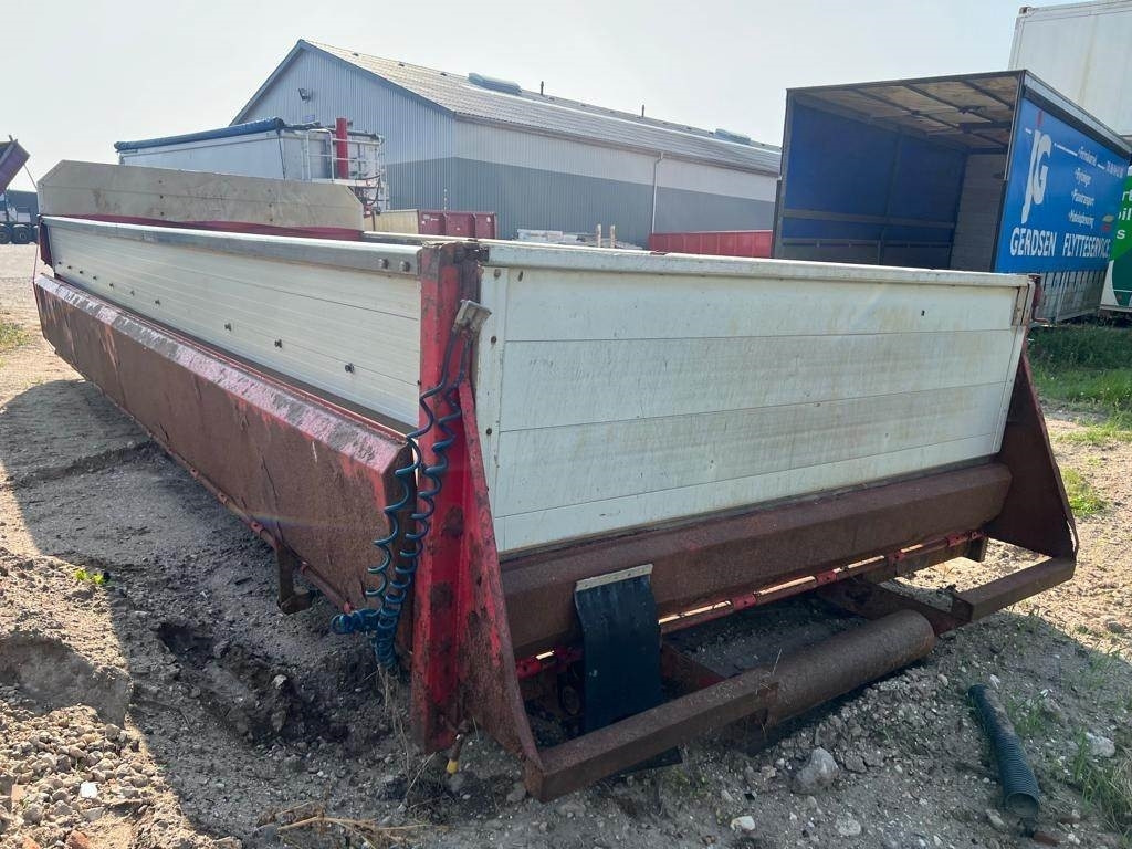 Jøni 6,0 mtr 2-delt - pendel - 14m3 - Caja cerrada: foto 4 Jøni 6,0 mtr 2-delt - pendel - 14m3 - Caja cerrada: foto 4