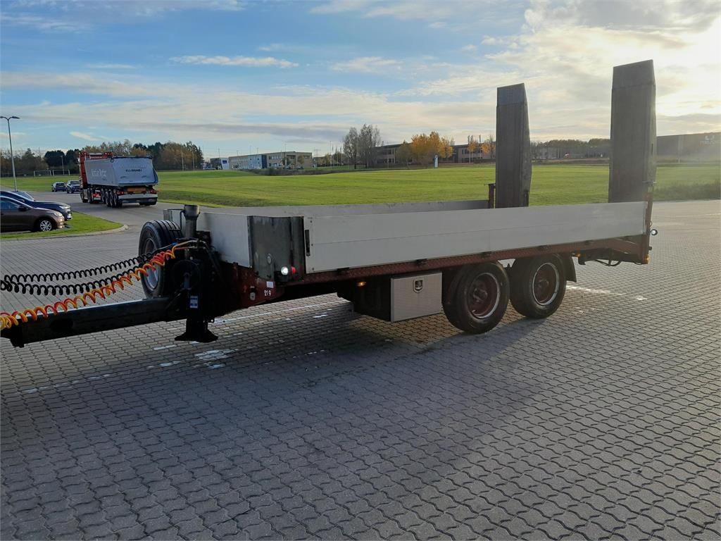 MTDK KC200 11,8 ton 5,2 mtr lad + ramper - Remolque góndola rebajadas: foto 1 MTDK KC200 11,8 ton 5,2 mtr lad + ramper - Remolque góndola rebajadas: foto 1