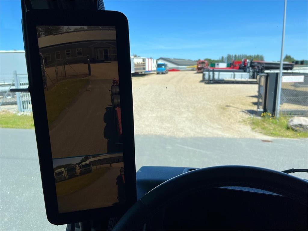 Mercedes-Benz Antos 2545 - HMF 1520K-RCkran - Camión portacontenedor de cadenas: foto 5 Mercedes-Benz Antos 2545 - HMF 1520K-RCkran - Camión portacontenedor de cadenas: foto 5