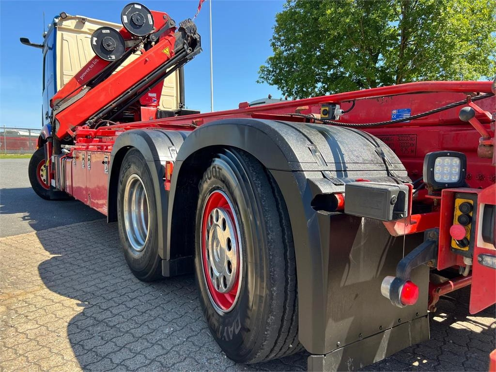 Camión portacontenedor de cadenas Mercedes-Benz Antos 2545 - HMF 1520K-RCkran: foto 9 Camión portacontenedor de cadenas Mercedes-Benz Antos 2545 - HMF 1520K-RCkran: foto 9