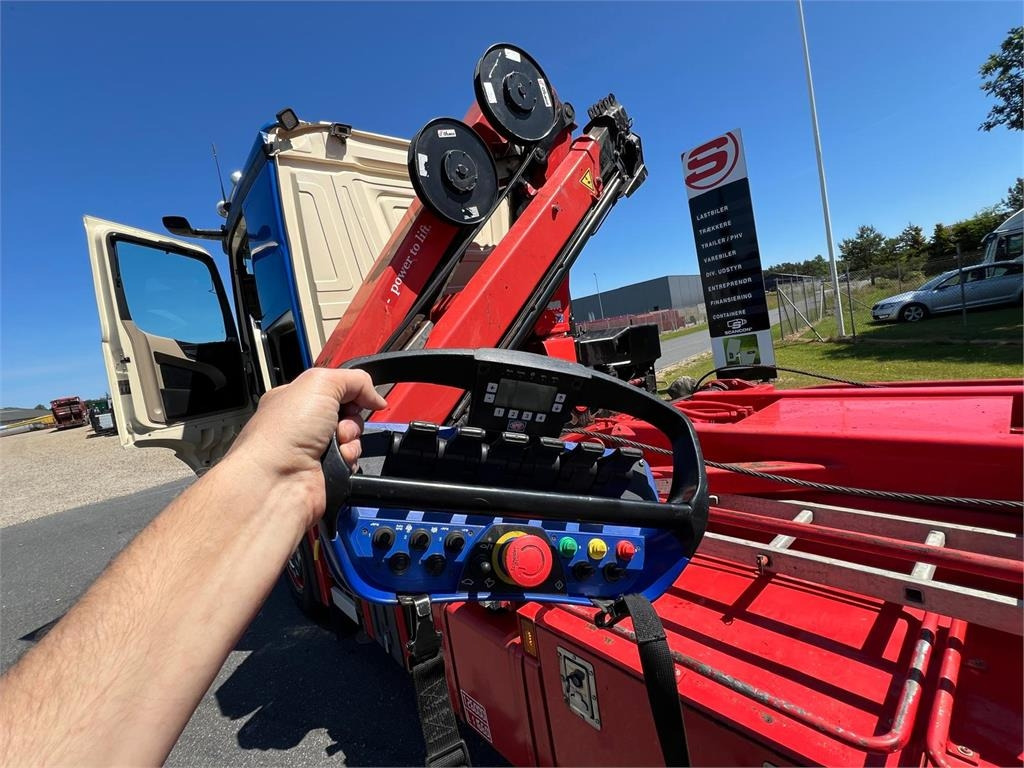 Camión portacontenedor de cadenas Mercedes-Benz Antos 2545 - HMF 1520K-RCkran: foto 22 Camión portacontenedor de cadenas Mercedes-Benz Antos 2545 - HMF 1520K-RCkran: foto 22