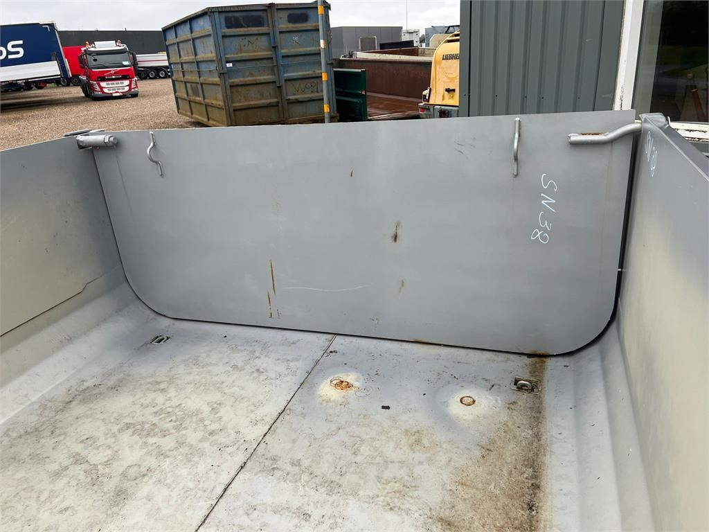 Carrocería abierta Scancon SH6014 Hardox 14m3 6000mm: foto 17 Carrocería abierta Scancon SH6014 Hardox 14m3 6000mm: foto 17