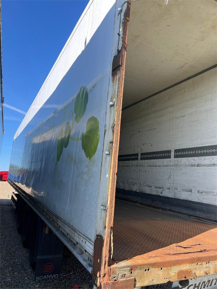 Schmitz 13,6 mtr boks - Semirremolque caja cerrada: foto 3 Schmitz 13,6 mtr boks - Semirremolque caja cerrada: foto 3