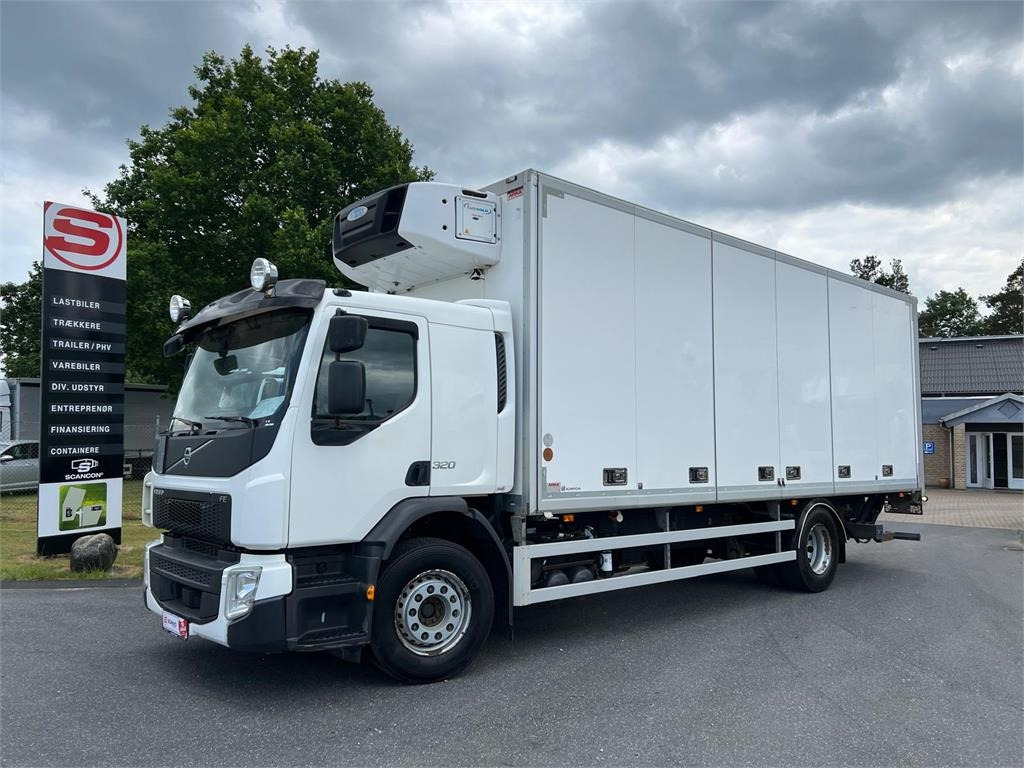 Volvo FE320 18 ton - Camión frigorífico: foto 1 Volvo FE320 18 ton - Camión frigorífico: foto 1