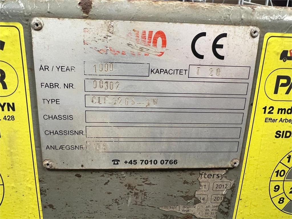 Volvo FH12-420 - Camión portacontenedor de cadenas: foto 5 Volvo FH12-420 - Camión portacontenedor de cadenas: foto 5