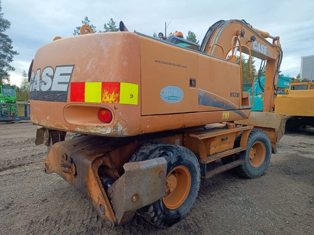 Case WX210 PYÖRITTÄJÄLLÄ - Excavadora de ruedas: foto 4 Case WX210 PYÖRITTÄJÄLLÄ - Excavadora de ruedas: foto 4