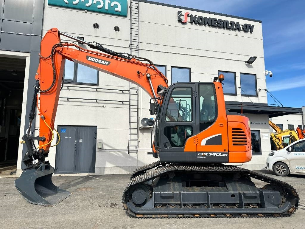 Doosan DX 140 LCR-5 metsäalusta - Excavadora de cadenas: foto 1 Doosan DX 140 LCR-5 metsäalusta - Excavadora de cadenas: foto 1