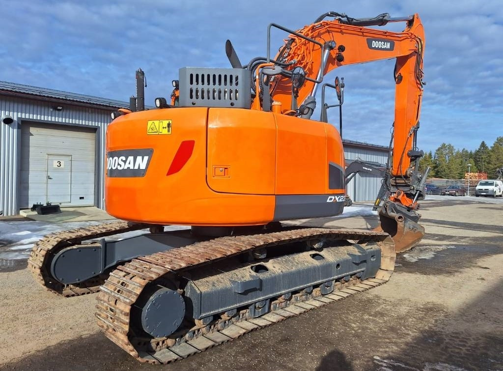 Doosan DX235LCR-5 PYÖRITTÄJÄ, 3D-LAITTEET - Excavadora de cadenas: foto 4 Doosan DX235LCR-5 PYÖRITTÄJÄ, 3D-LAITTEET - Excavadora de cadenas: foto 4