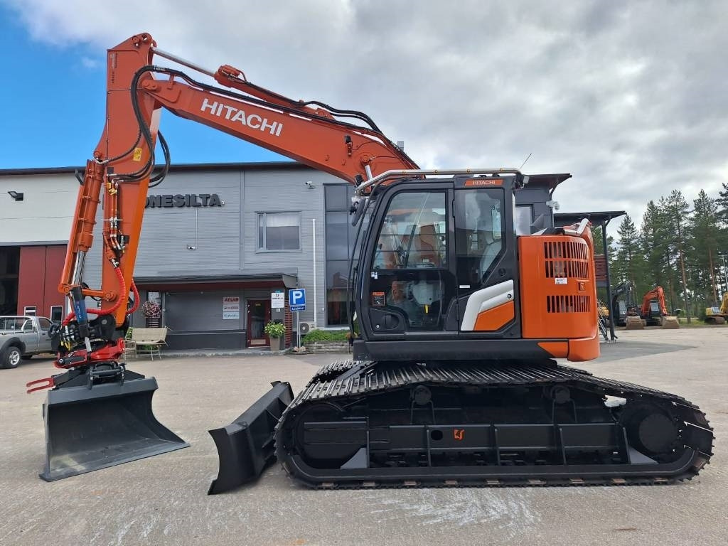 Hitachi MYYTY! SOLD! ZX135USL-7 -SUOALUSTA- - Excavadora de cadenas: foto 1 Hitachi MYYTY! SOLD! ZX135USL-7 -SUOALUSTA- - Excavadora de cadenas: foto 1