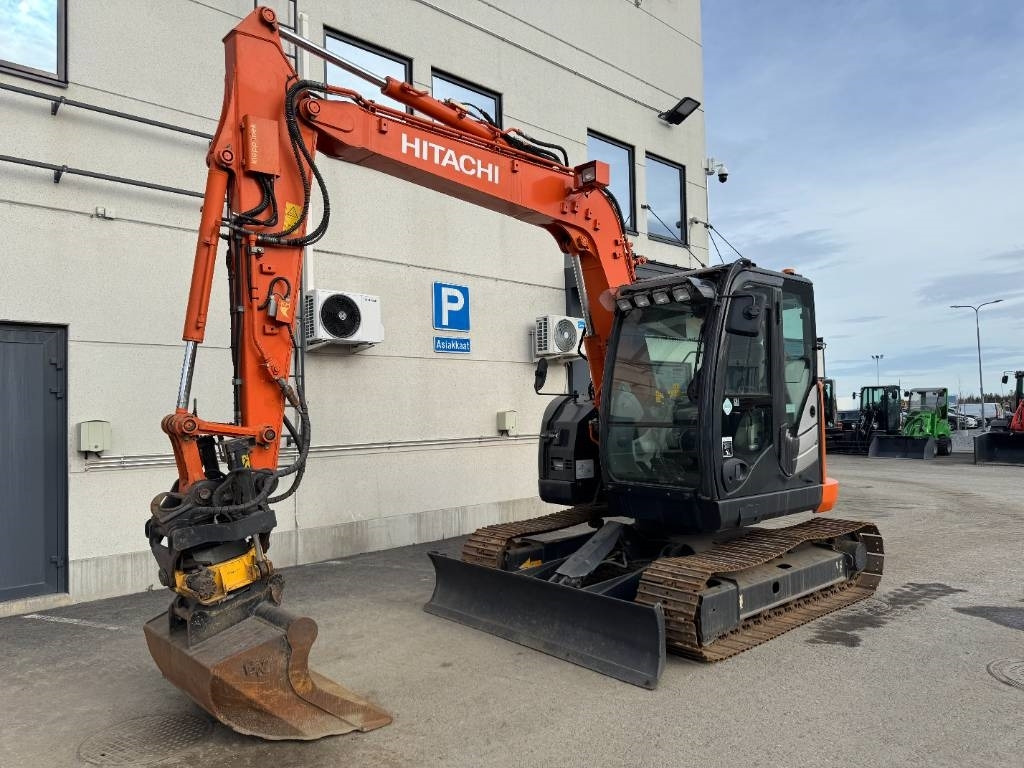 Hitachi ZX 85 US-5 Pyörittäjä, 3-Kauhaa - Miniexcavadora: foto 2 Hitachi ZX 85 US-5 Pyörittäjä, 3-Kauhaa - Miniexcavadora: foto 2