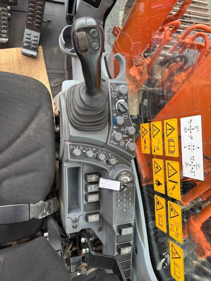 Arrendamiento de Hitachi ZX130LCN-7 -STAGE V-  Hitachi ZX130LCN-7 -STAGE V-: foto 16 Arrendamiento de Hitachi ZX130LCN-7 -STAGE V-  Hitachi ZX130LCN-7 -STAGE V-: foto 16