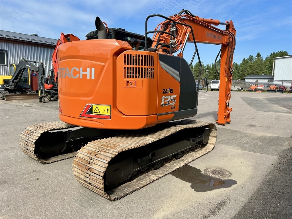 Hitachi ZX135US-7 - Excavadora de cadenas: foto 4 Hitachi ZX135US-7 - Excavadora de cadenas: foto 4