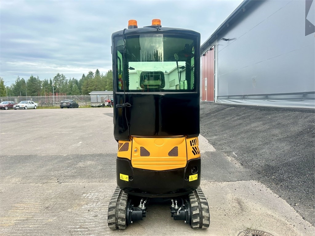 JPC HT18 HYTILLÄ KUIN UUSI  - Miniexcavadora: foto 3 JPC HT18 HYTILLÄ KUIN UUSI  - Miniexcavadora: foto 3