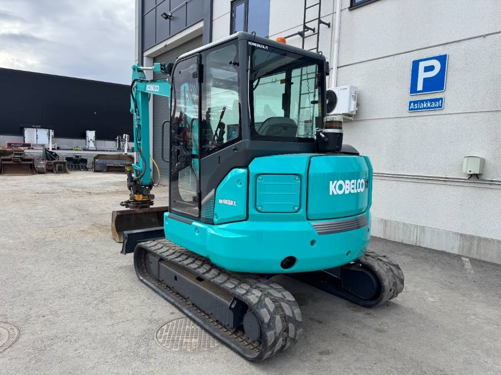 Kobelco SK45SRX-6 Pyörittäjä pihdeillä - Miniexcavadora: foto 3 Kobelco SK45SRX-6 Pyörittäjä pihdeillä - Miniexcavadora: foto 3