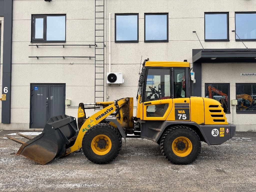 Komatsu WA75-3 30KM/H, 1-omistaja - Cargadora de ruedas: foto 1 Komatsu WA75-3 30KM/H, 1-omistaja - Cargadora de ruedas: foto 1