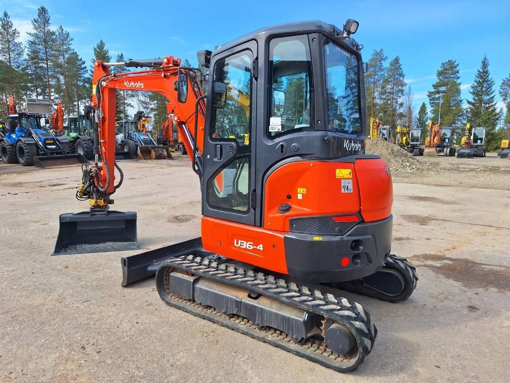 Kubota MYYTY! SOLD! U36-4 PYÖRITTÄJÄLLÄ - Miniexcavadora: foto 2 Kubota MYYTY! SOLD! U36-4 PYÖRITTÄJÄLLÄ - Miniexcavadora: foto 2