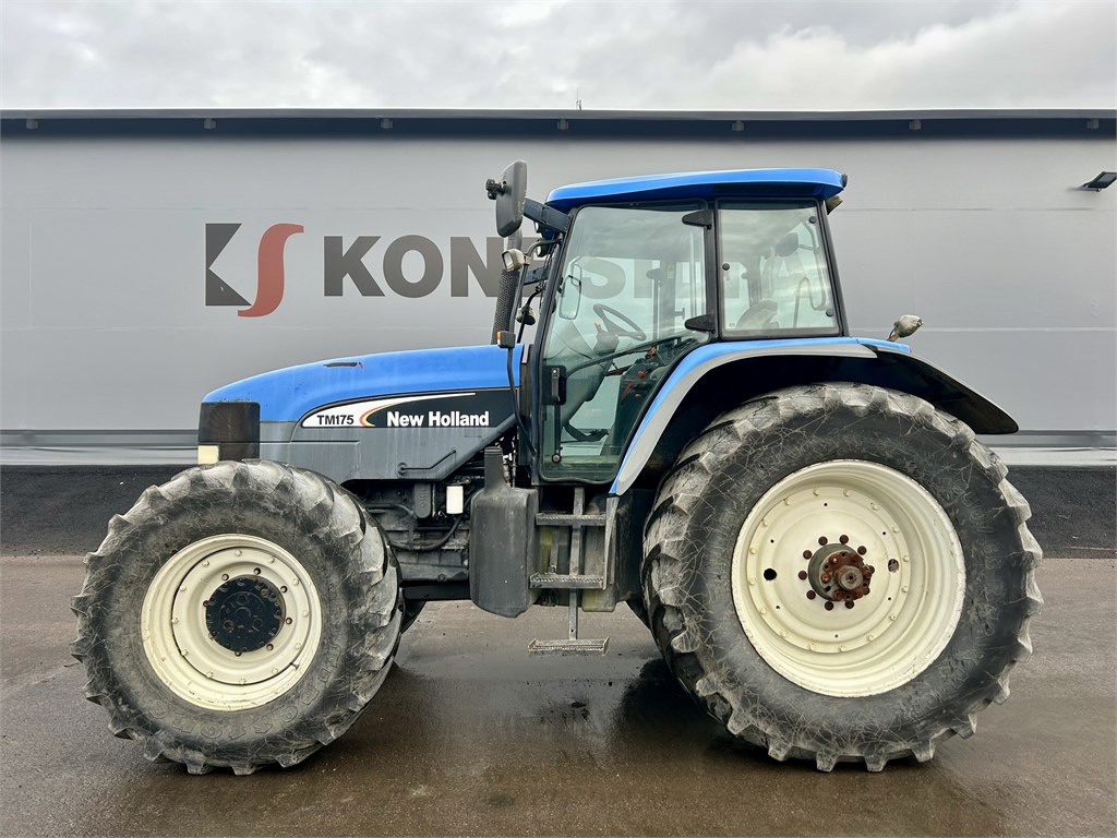 Tractor New Holland TM 175: foto 1