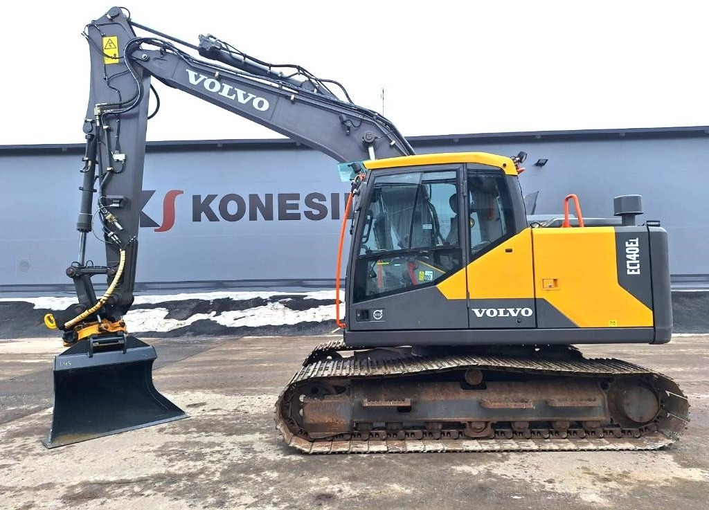Volvo EC140EL PYÖRITTÄJÄLLÄ - Excavadora de cadenas: foto 1 Volvo EC140EL PYÖRITTÄJÄLLÄ - Excavadora de cadenas: foto 1