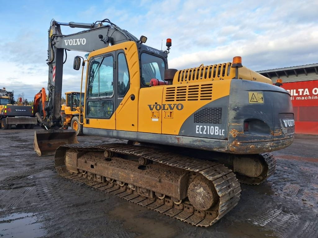 Volvo EC210BLC KALLISTUVA LUISKAKAUHA - Excavadora de cadenas: foto 2 Volvo EC210BLC KALLISTUVA LUISKAKAUHA - Excavadora de cadenas: foto 2