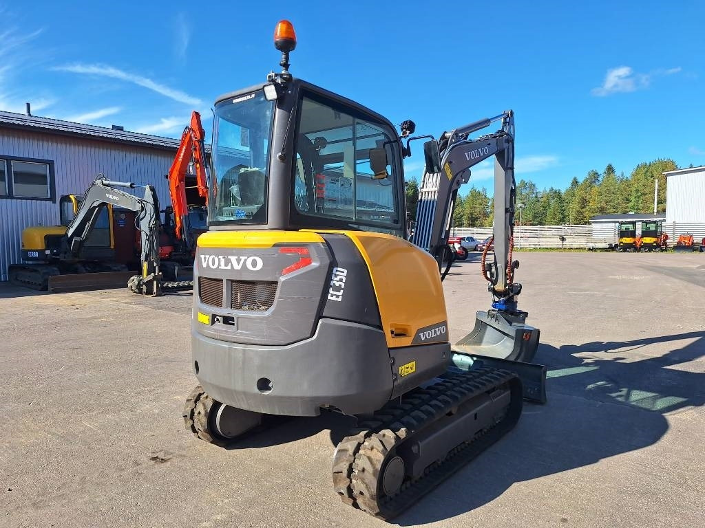 Volvo EC35D PYÖRITTÄJÄLLÄ - Miniexcavadora: foto 4 Volvo EC35D PYÖRITTÄJÄLLÄ - Miniexcavadora: foto 4