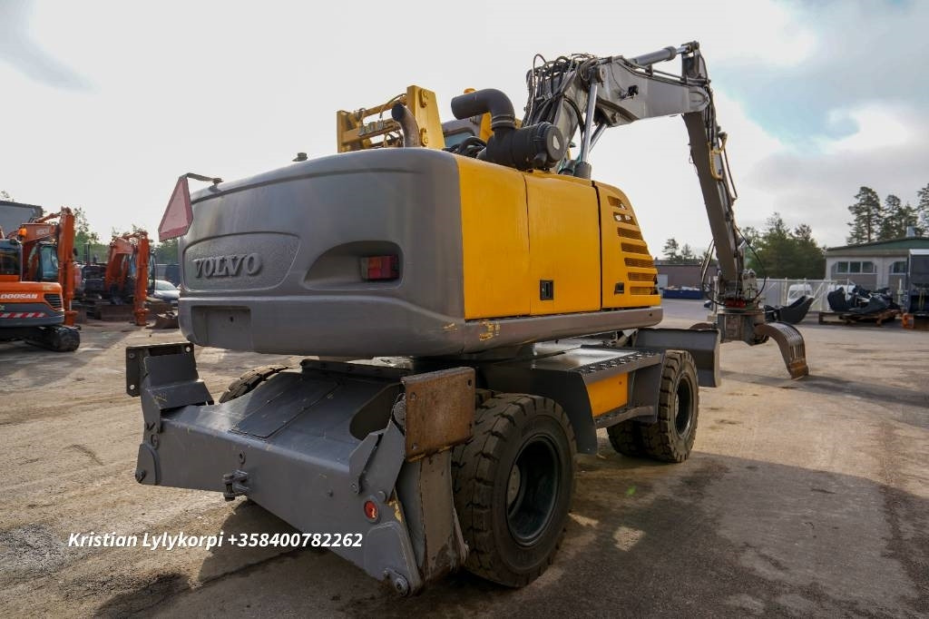 Volvo EW160B NOUSUHYTTI MATERIAALIKONE - Manipulador de materiales: foto 5 Volvo EW160B NOUSUHYTTI MATERIAALIKONE - Manipulador de materiales: foto 5