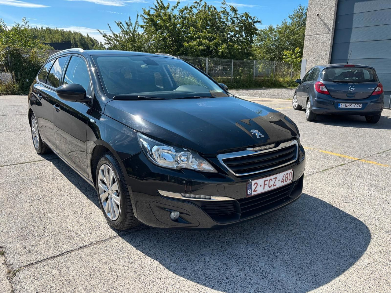 Peugeot 308 Klima. Kamera. Navi. Tempomat - Coche familiar: foto 3 Peugeot 308 Klima. Kamera. Navi. Tempomat - Coche familiar: foto 3