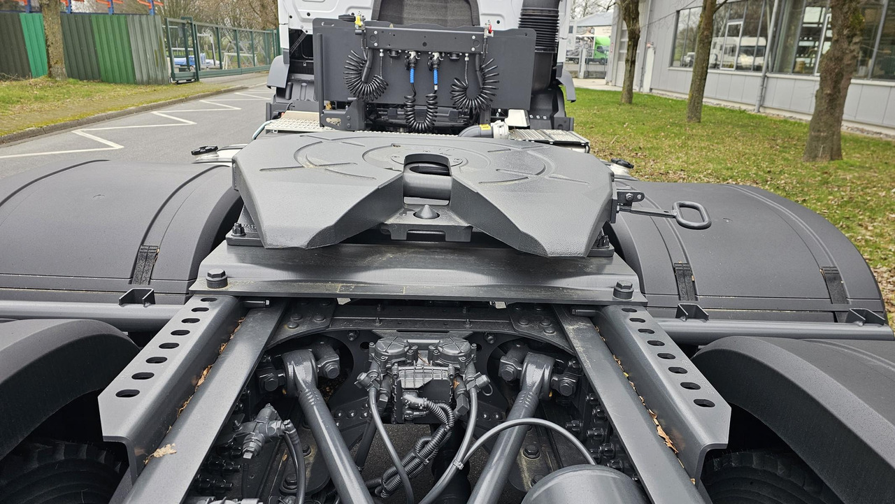 Cabeza tractora nuevo MERCEDES-BENZ Actros 3340 S 6x4 ADR Euro 3 Tractor Head: foto 6