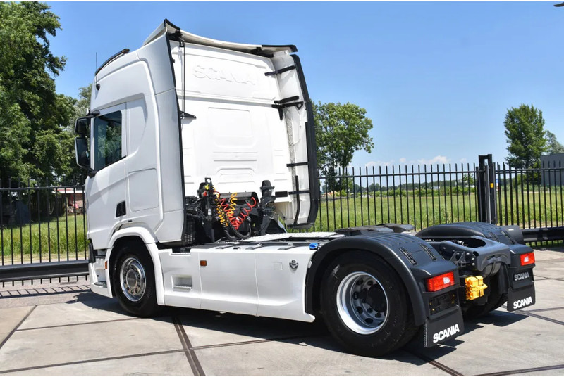 Scania R520 V8 NGS 4x2 - RETARDER - 504 TKM - PARK. AIRCO - ACC - NAVI - 2 x FUEL TANKS - LED LIGHTS - - Cabeza tractora: foto 3 Scania R520 V8 NGS 4x2 - RETARDER - 504 TKM - PARK. AIRCO - ACC - NAVI - 2 x FUEL TANKS - LED LIGHTS - - Cabeza tractora: foto 3