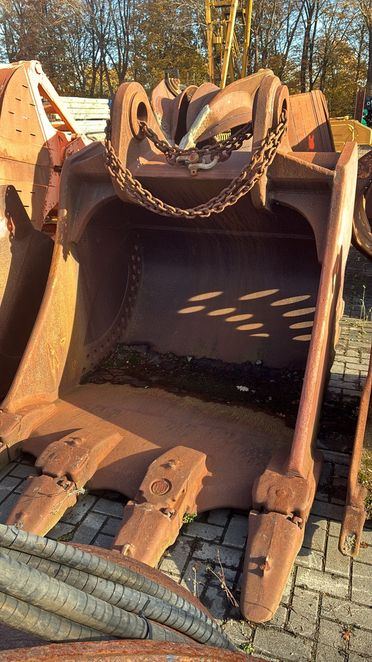 Liebherr Volvo Komatsu Volvo 460 Liebherr R944 R952 R974 KOMATSU PC1250 - Cazo para excavadora para Excavadora de cadenas: foto 1 Liebherr Volvo Komatsu Volvo 460 Liebherr R944 R952 R974 KOMATSU PC1250 - Cazo para excavadora para Excavadora de cadenas: foto 1