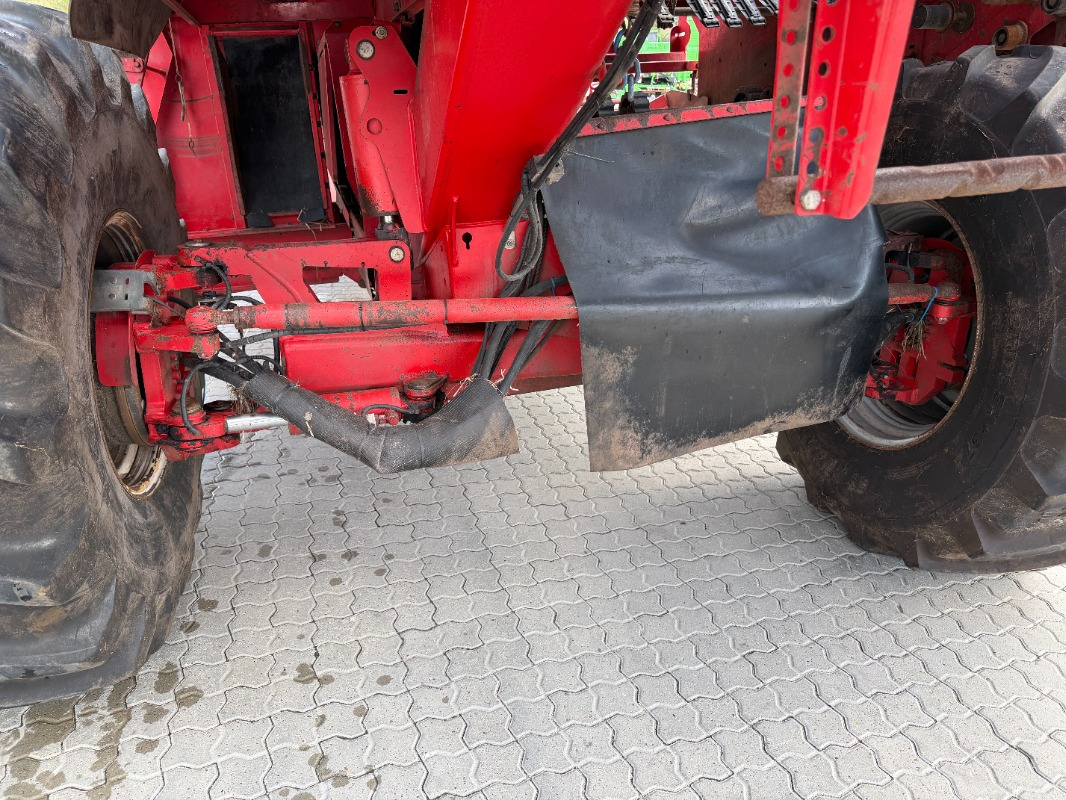Cosechadora Grimme SE 170-60-UB XXL: foto 11 Cosechadora Grimme SE 170-60-UB XXL: foto 11
