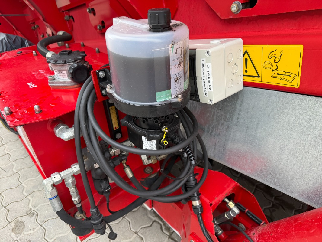 Grimme TH-624 - Almacenamiento: foto 3 Grimme TH-624 - Almacenamiento: foto 3