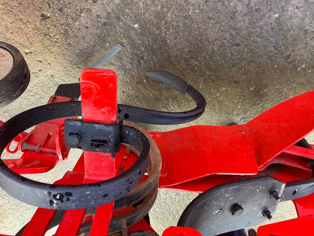 Grimme Grimme GH2, Weeder, Row Re-Former - Cosechadora: foto 5 Grimme Grimme GH2, Weeder, Row Re-Former - Cosechadora: foto 5