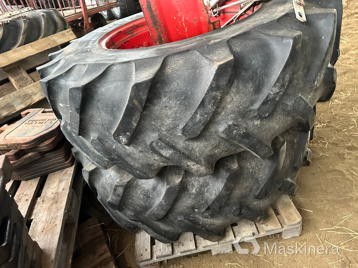 Dubbelmontage Michelin 16.9 R28 - Neumático para Maquinaria agrícola: foto 5 Dubbelmontage Michelin 16.9 R28 - Neumático para Maquinaria agrícola: foto 5