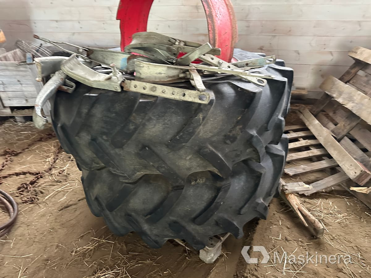 Dubbelmontage Michelin 16.9 R28 - Neumático para Maquinaria agrícola: foto 2 Dubbelmontage Michelin 16.9 R28 - Neumático para Maquinaria agrícola: foto 2