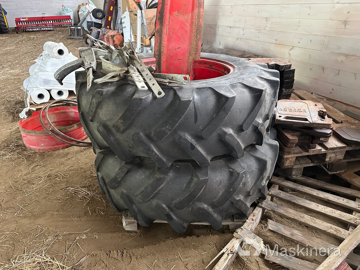 Dubbelmontage Michelin 16.9 R28 - Neumático para Maquinaria agrícola: foto 1 Dubbelmontage Michelin 16.9 R28 - Neumático para Maquinaria agrícola: foto 1