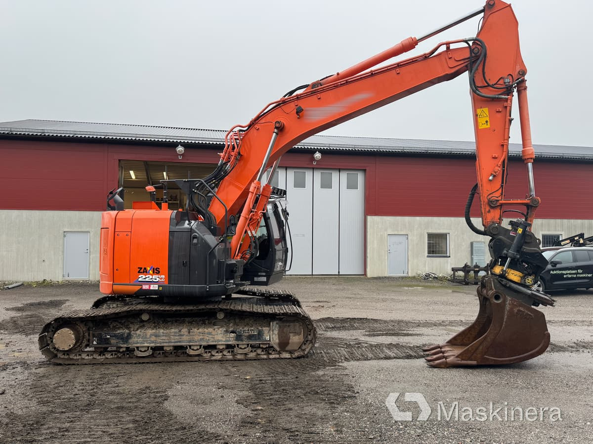 Grävmaskin Hitachi ZX225USLC-6 - Excavadora de cadenas: foto 4 Grävmaskin Hitachi ZX225USLC-6 - Excavadora de cadenas: foto 4
